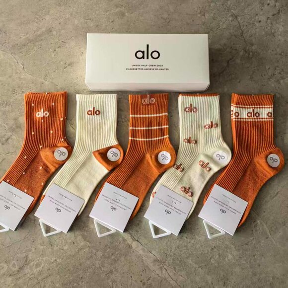 A1- ALO Yoga Pastel Half-Crew Socks 5-Pair Box Set - New With Tags